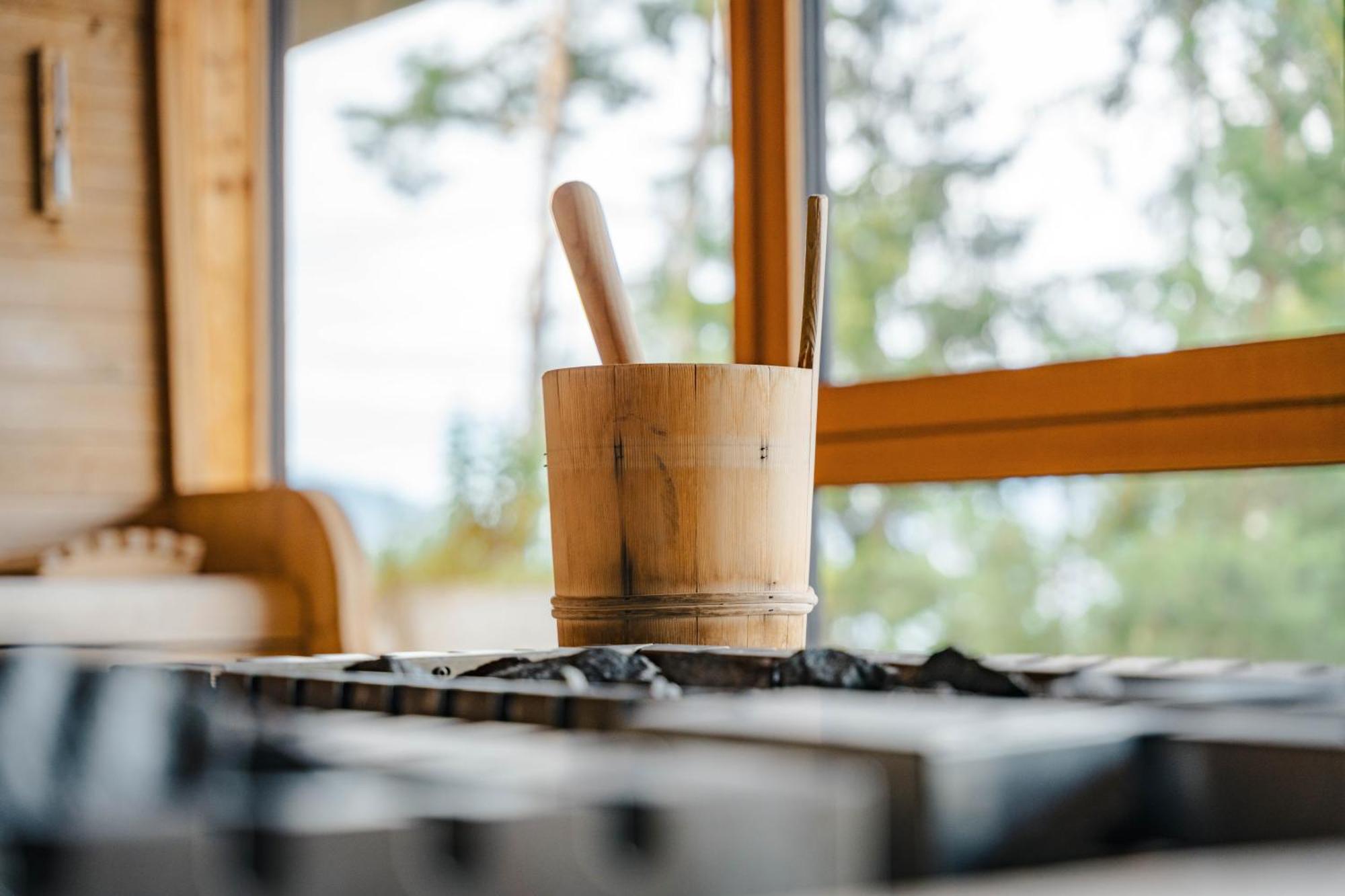 My Arbor - Dolomites Otel Bressanone Dış mekan fotoğraf A mortar and pestle